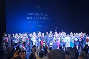 NUSIPELNIŲSIŲ LIETUVOS MEDIKŲ APDOVANOJIMAI 2025_0003